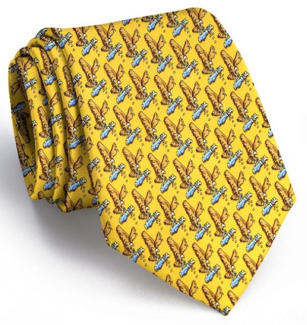 Two Under Par: Tie - Yellow